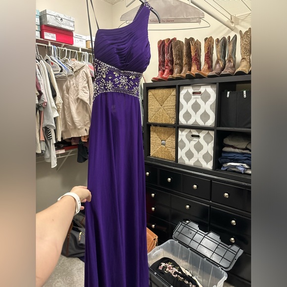 Prom Dress - Picture 1 of 2